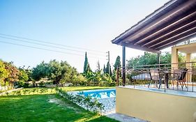 Villa Irida