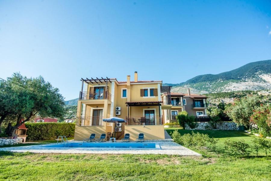 Villa Irida Afrato Exterior photo